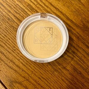 AIRBRUSH SETTING POWDER - BRIGHTENING BANANA